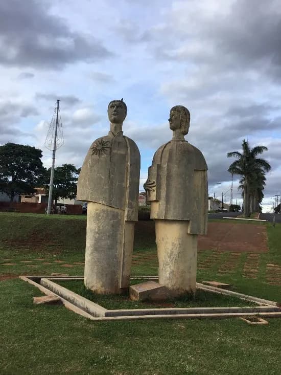 Miniatura 2 de Praça das Esculturas (Jardim das Esculturas)